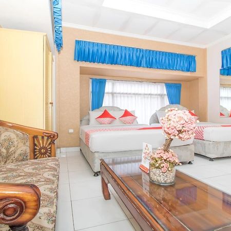 Oyo 3134 Puri Tamu Hotel جيمباران المظهر الخارجي الصورة