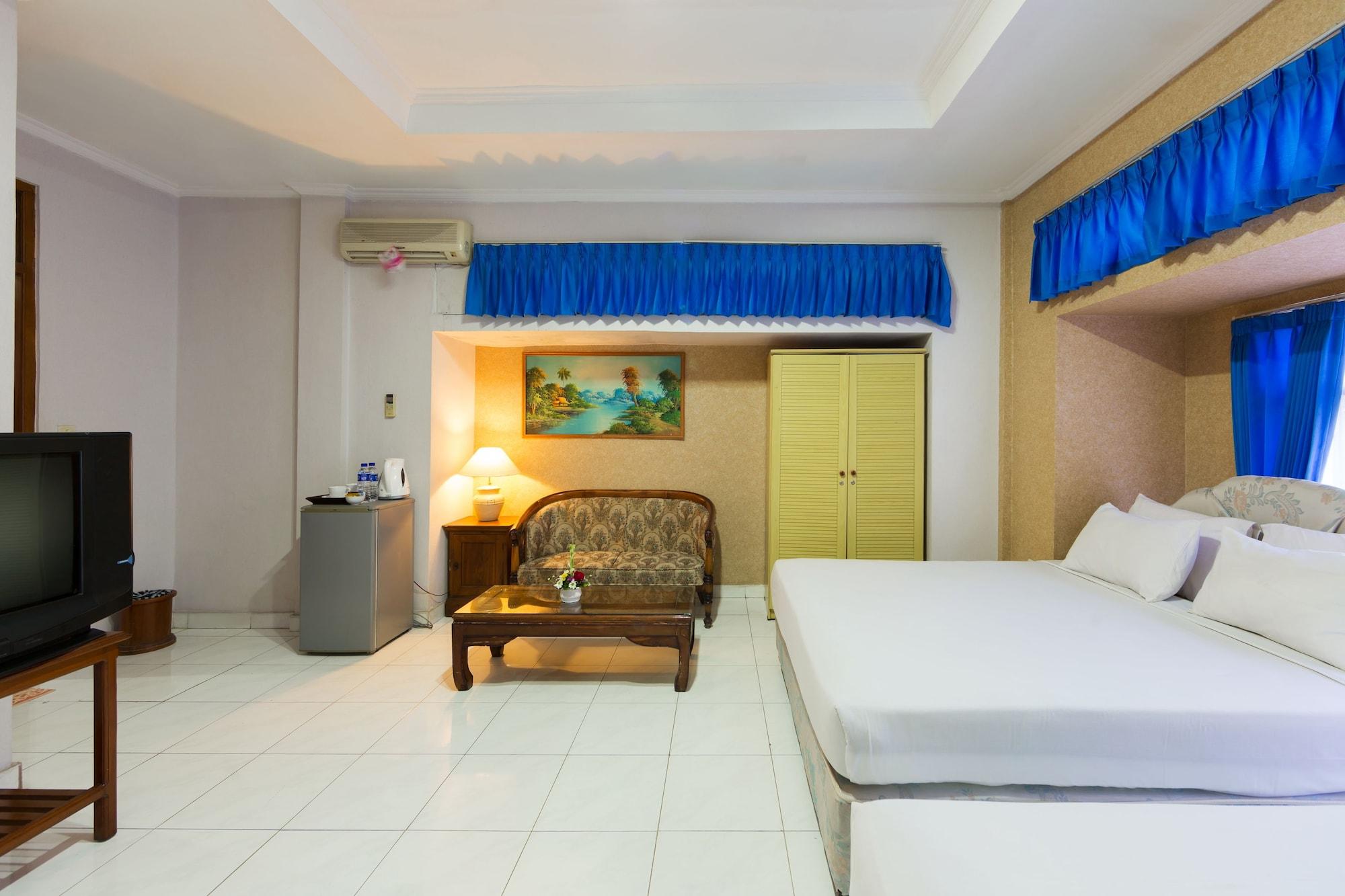 Oyo 3134 Puri Tamu Hotel جيمباران المظهر الخارجي الصورة