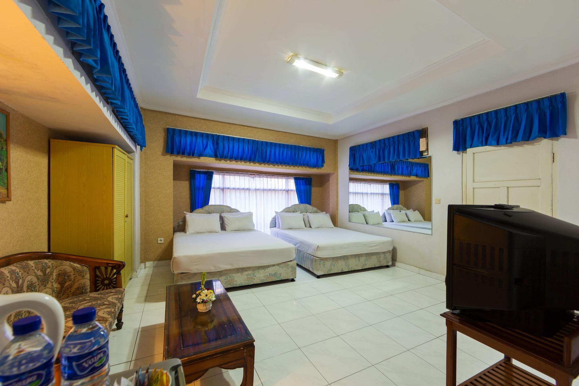Oyo 3134 Puri Tamu Hotel جيمباران المظهر الخارجي الصورة