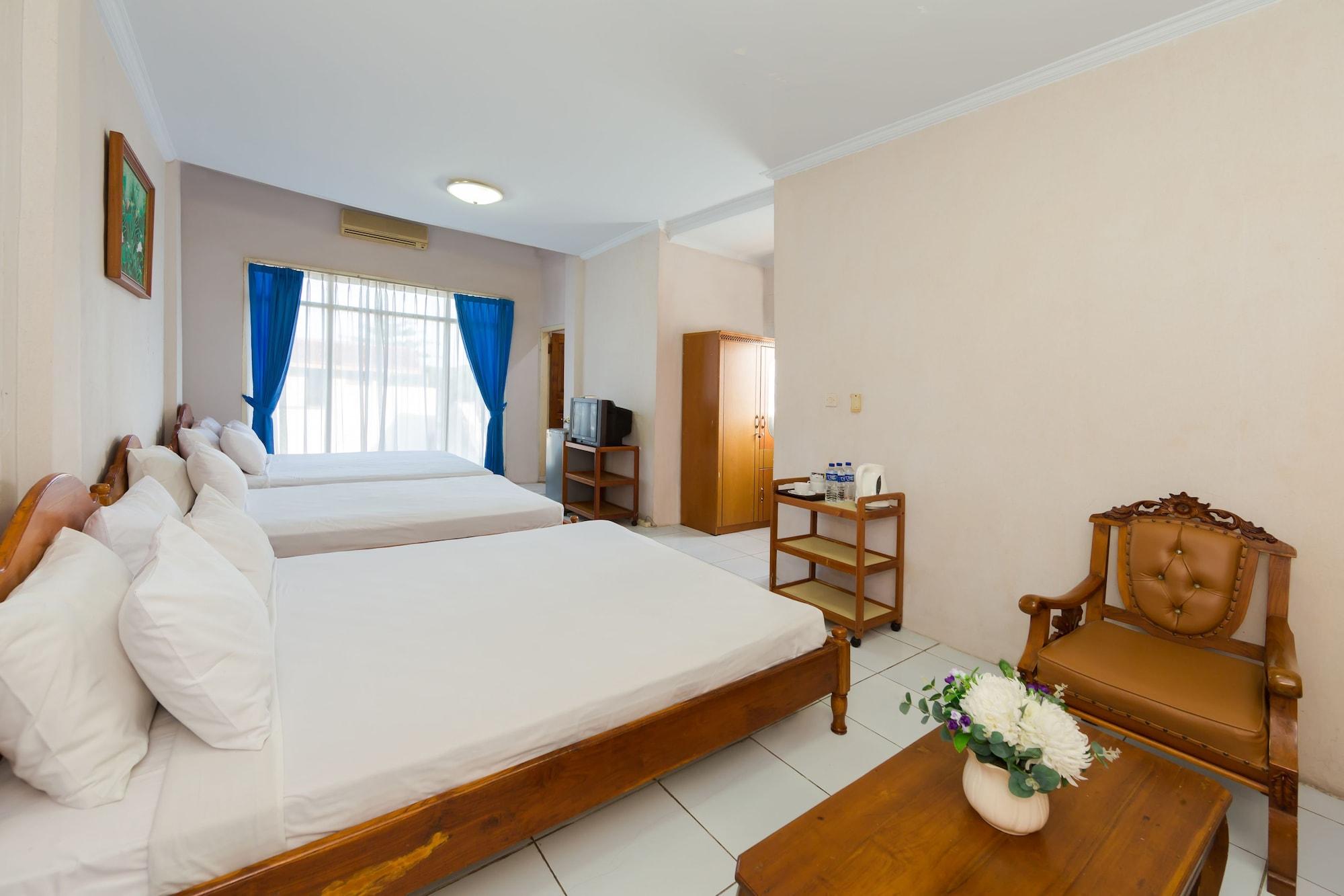 Oyo 3134 Puri Tamu Hotel جيمباران المظهر الخارجي الصورة