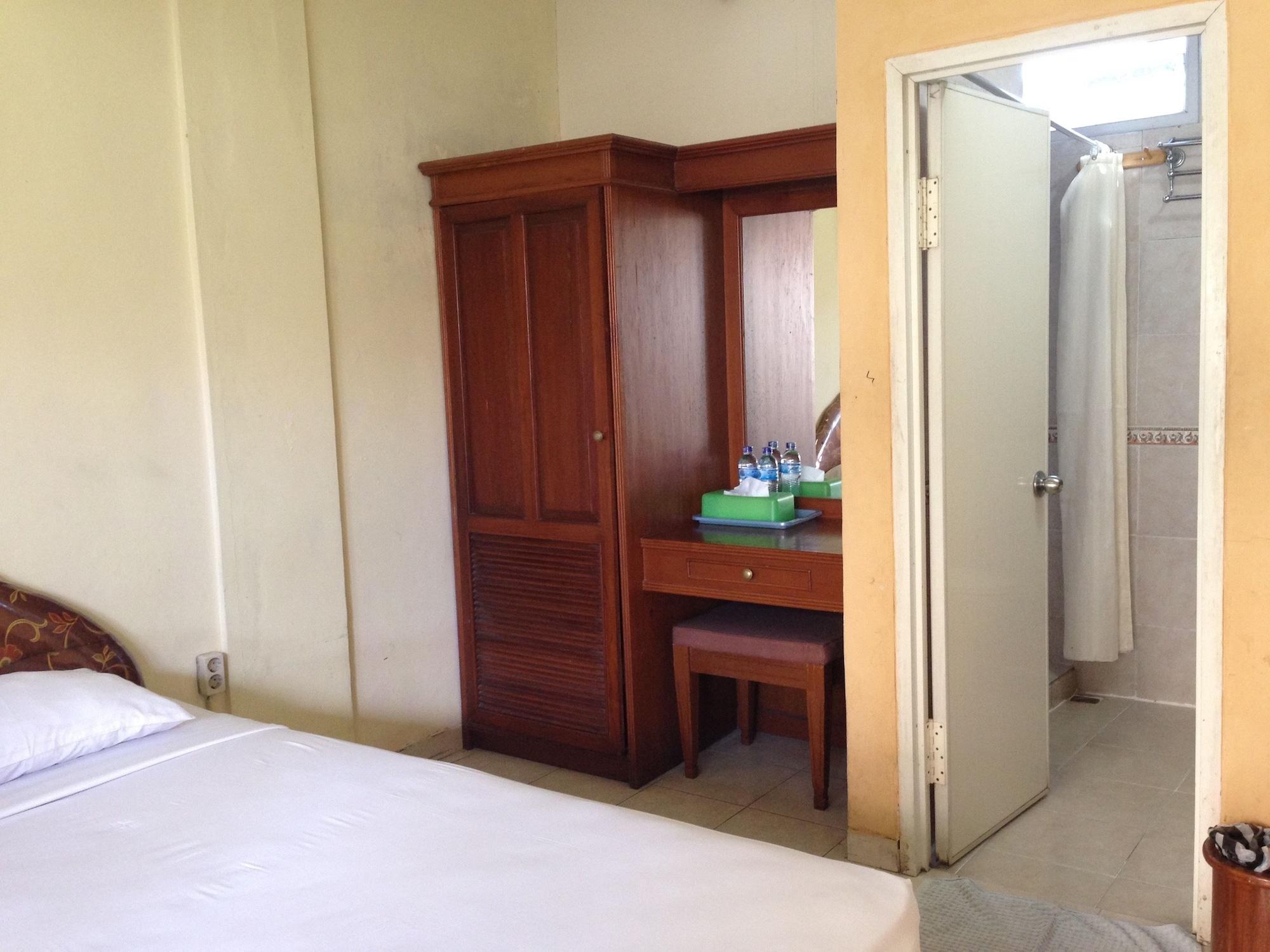Oyo 3134 Puri Tamu Hotel جيمباران المظهر الخارجي الصورة