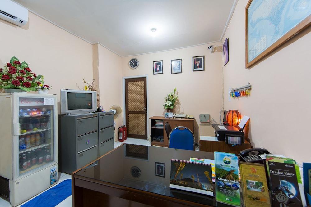 Oyo 3134 Puri Tamu Hotel جيمباران المظهر الخارجي الصورة