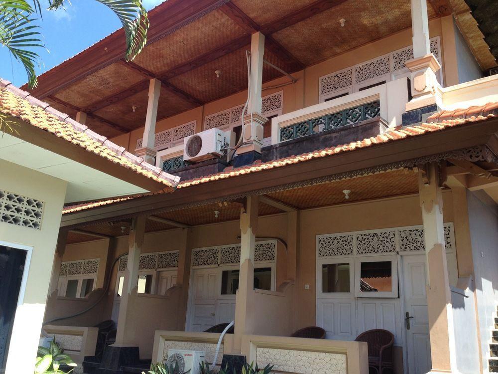 Oyo 3134 Puri Tamu Hotel جيمباران المظهر الخارجي الصورة