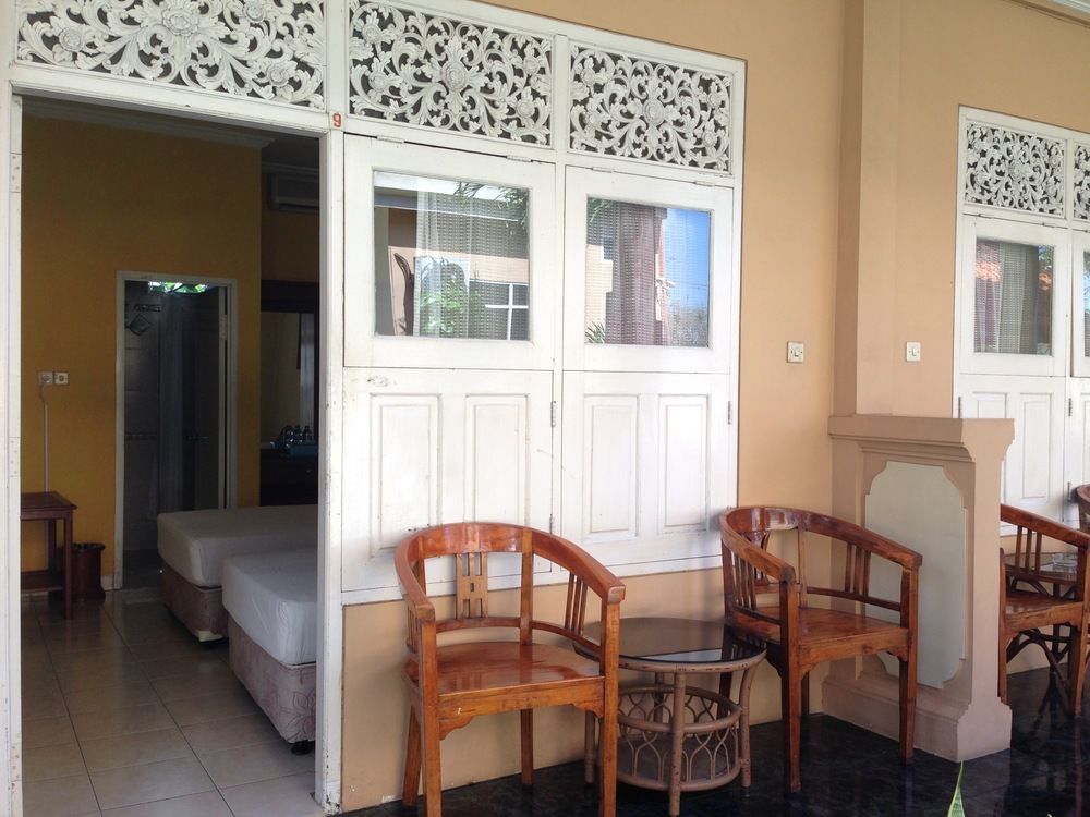 Oyo 3134 Puri Tamu Hotel جيمباران المظهر الخارجي الصورة