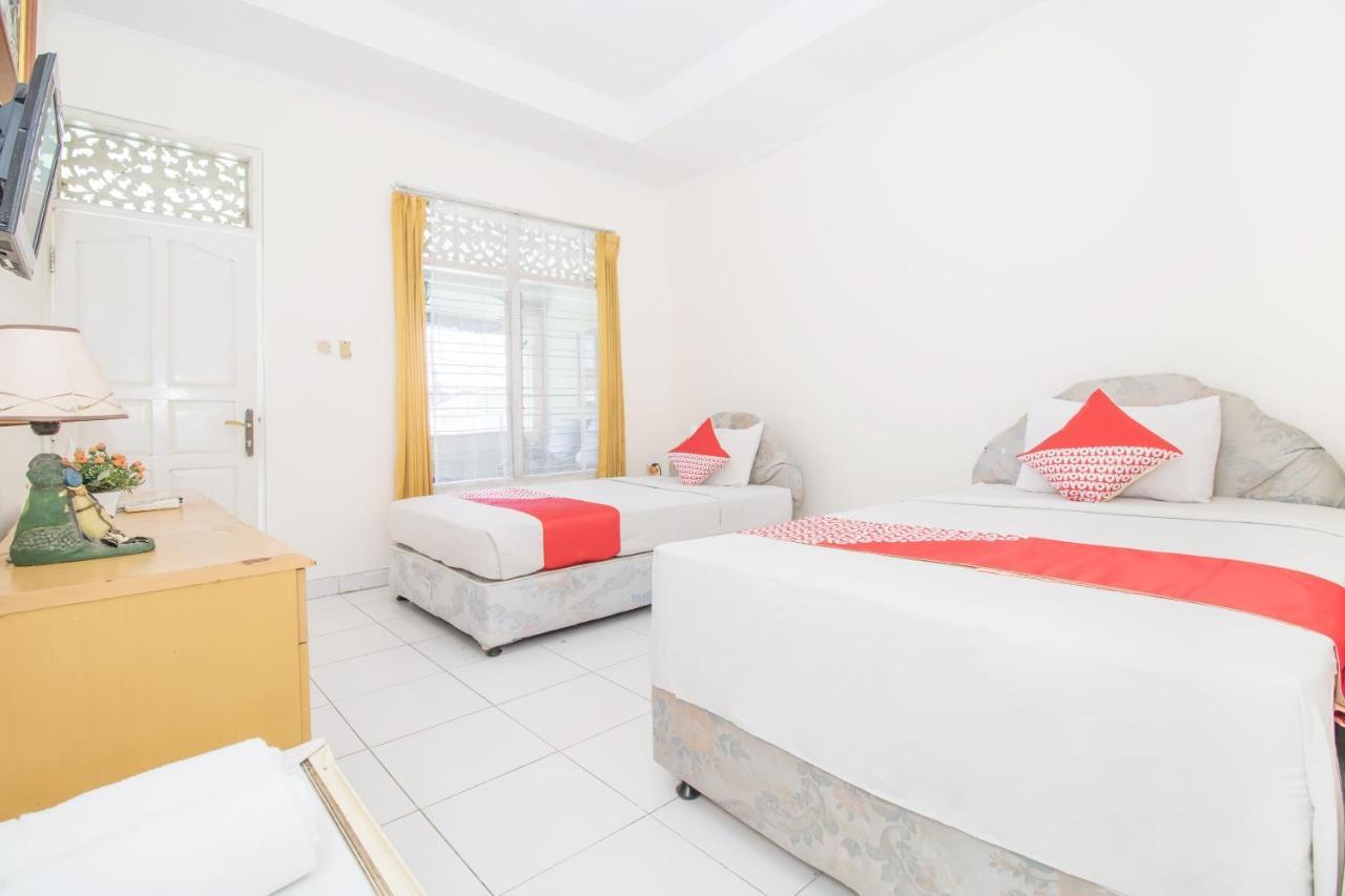 Oyo 3134 Puri Tamu Hotel جيمباران المظهر الخارجي الصورة